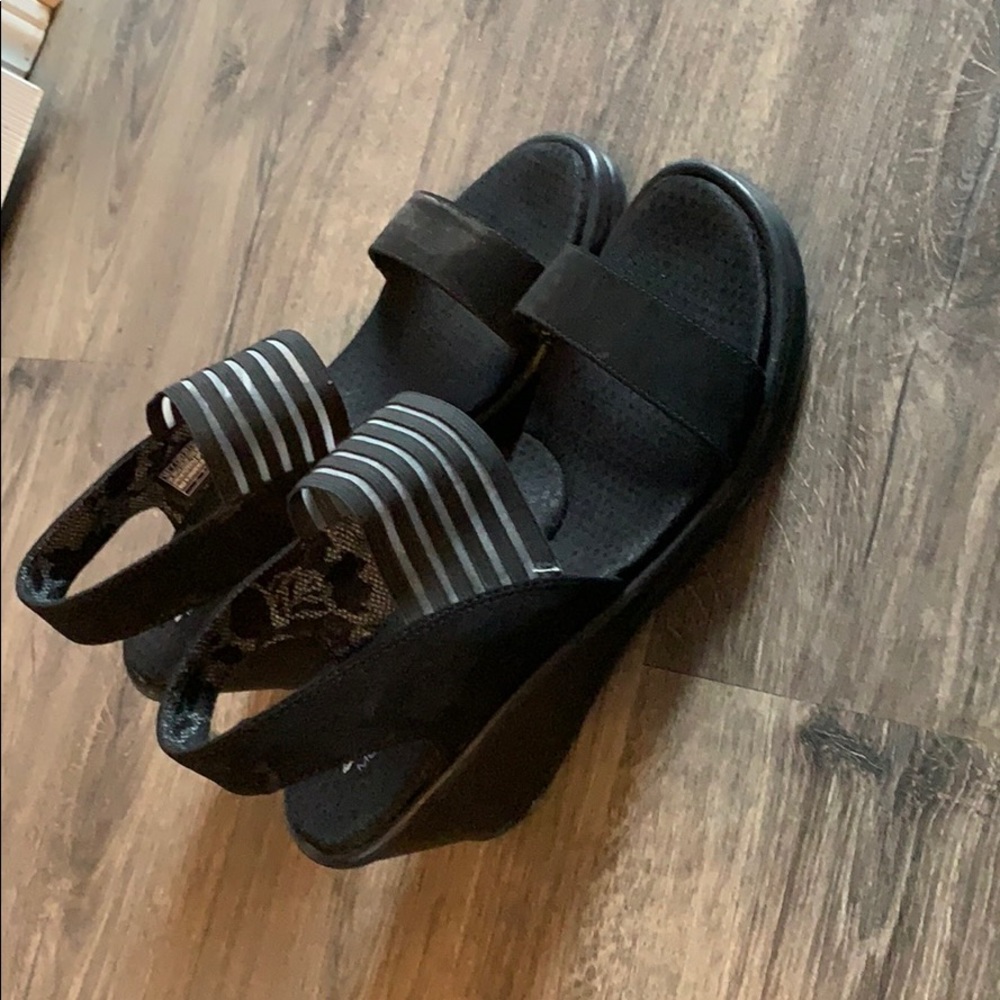Sketchers wedges
